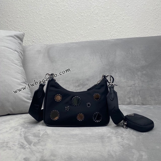 Prada專櫃爆款刺繡亮片三合一包包 1BH204 普拉達22年最新純手工刺繡肩背女包 csp1353